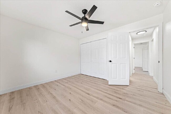 Building Photo - Stunning Newly Rehabbed Single-Family Home — Modern Design • Near Beach, Shopping & Dining!