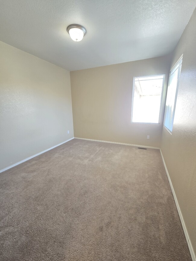 Building Photo - 7126 Sand Crest View