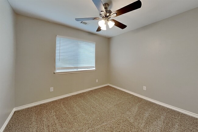 Building Photo - 6506 Garden Canyon Dr