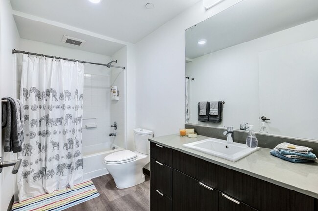 Interior Photo - Crane Interbay Apartments