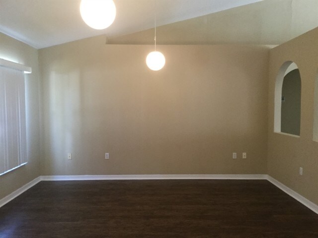 Building Photo - 147 Timbercreek Pines Cir