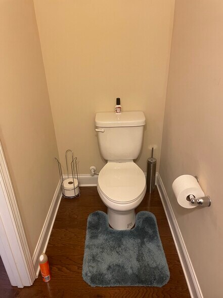 Building Photo - 8552 Loxton Cir