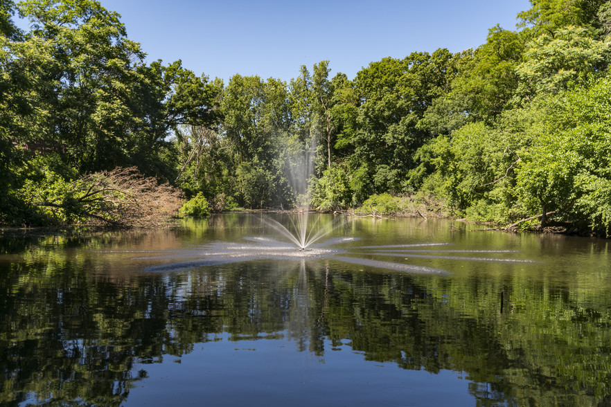 Fountain - Forest Hills Apartments