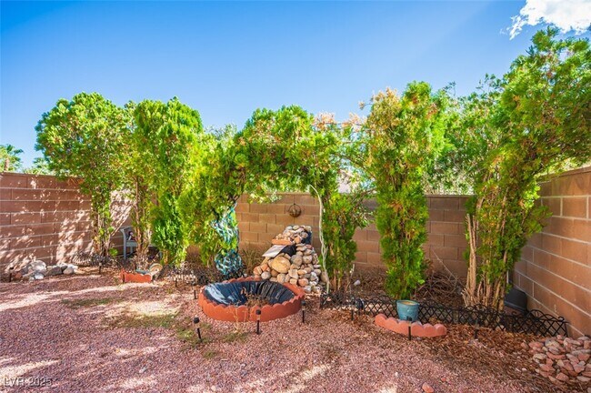 Building Photo - 9269 Casa Christina Ln