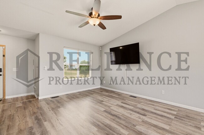 Building Photo - 1726 Black Oak Ct