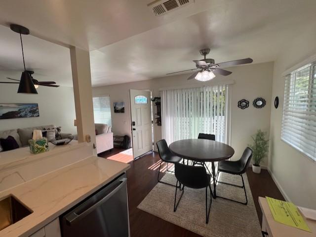 Building Photo - 850 Cypress Point Way