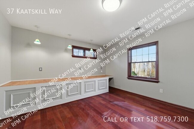 Building Photo - 37 Kaatskill Way