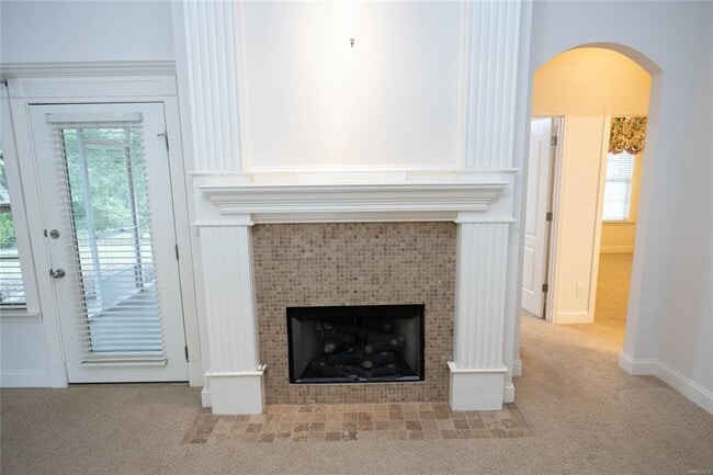 Building Photo - 106 Sweet Meadow Ct