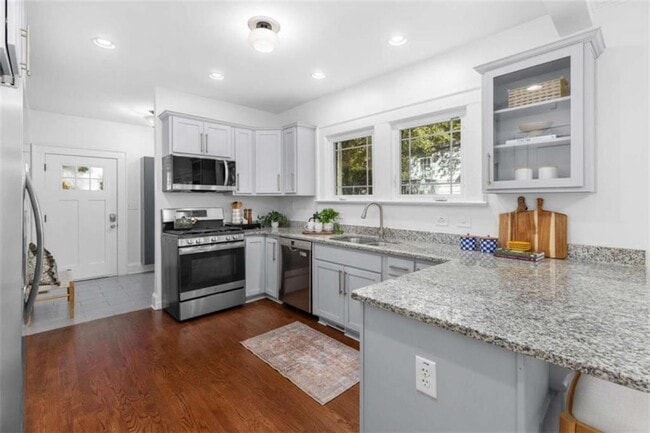 Building Photo - 987 Alloway Pl SE