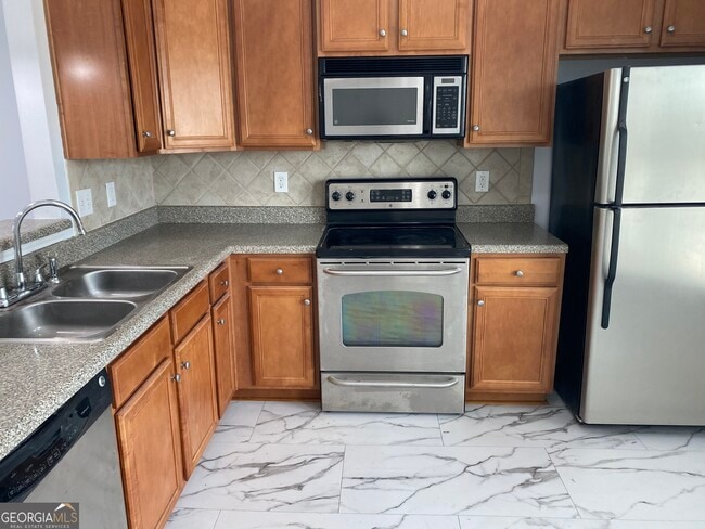 Building Photo - 417 Whitehall Rd