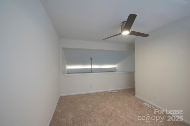 Building Photo - 7930 Charter Oak Ln