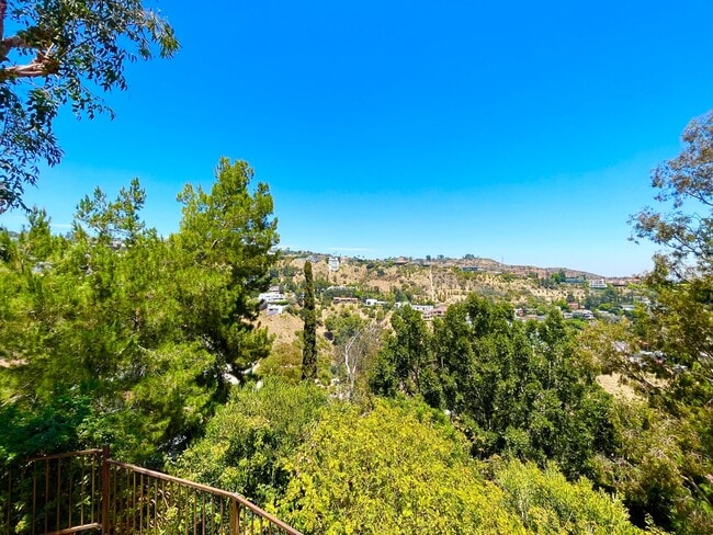 Building Photo - Excellent two Story Spanish style home located just minutes away from Sunset Strip