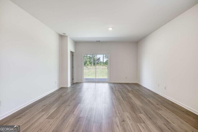 Building Photo - 49 Kestrel Dr
