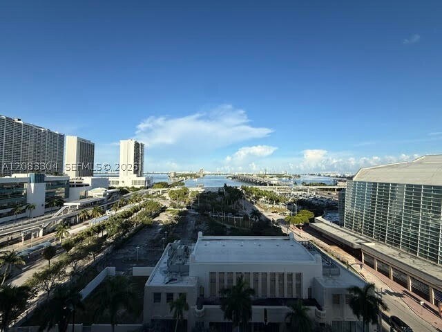 Building Photo - 1400 Biscayne Blvd