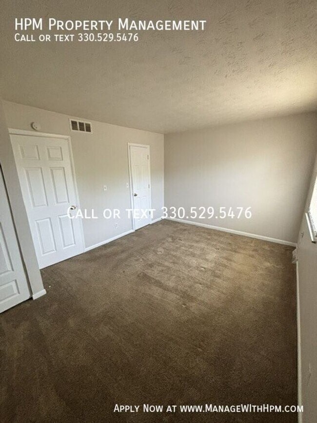 Building Photo - 181 W Overdale Dr