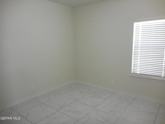 Building Photo - 12800 Giovanni Grajeda Ave