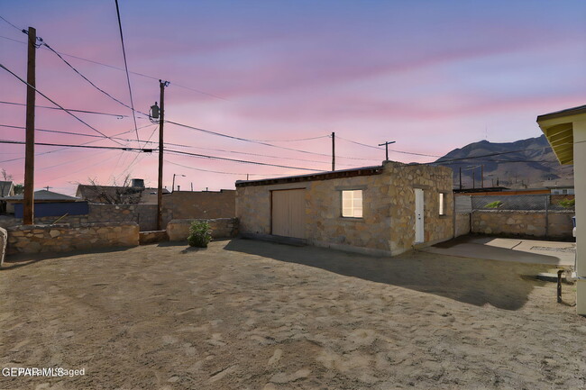 Building Photo - 3100 McKinley Ave