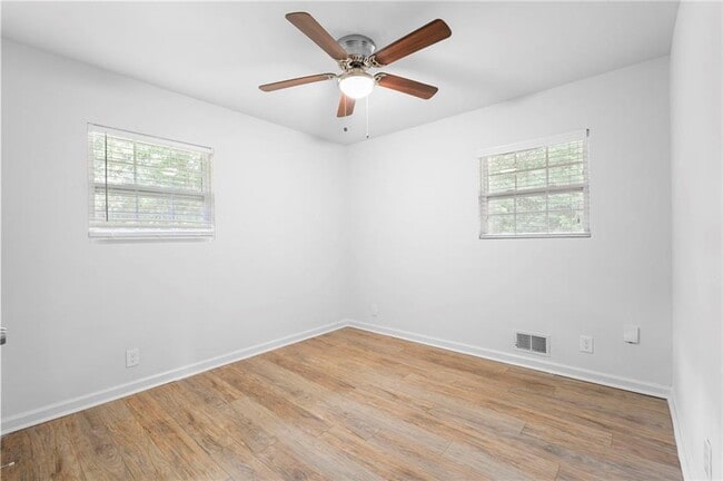 Building Photo - 2071 Nettie Ct