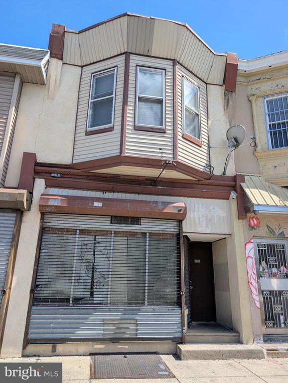 Primary Photo - 5205 N 5th St