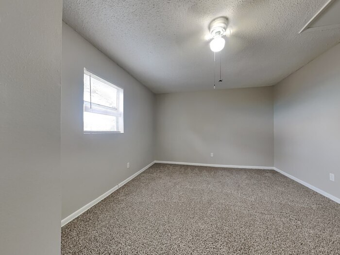 Building Photo - 4826 E 97th Ave