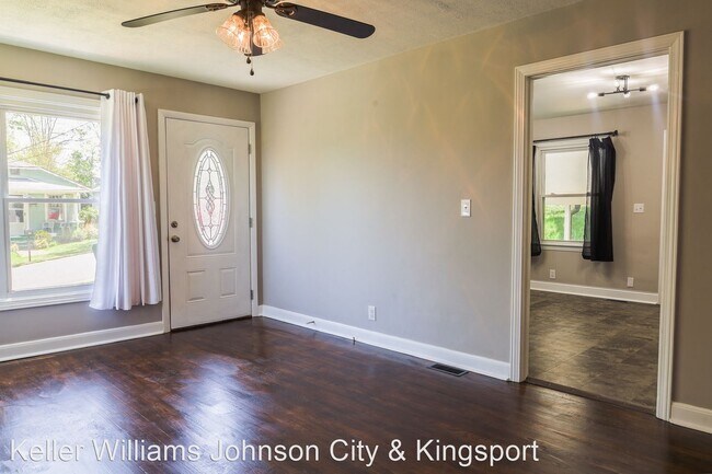 Building Photo - 2 br, 1 bath House - 617 Range St