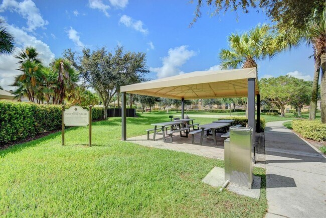Building Photo - 7662 Spatterdock Dr