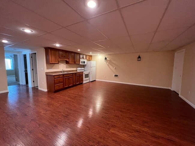 Building Photo - Bright 2 Bed / 2 Bath Basement Apartment with Garage Access – Driggs, ID