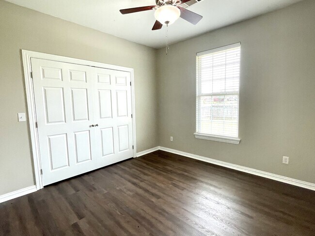 Building Photo - 4904 Caddo Creek Ct