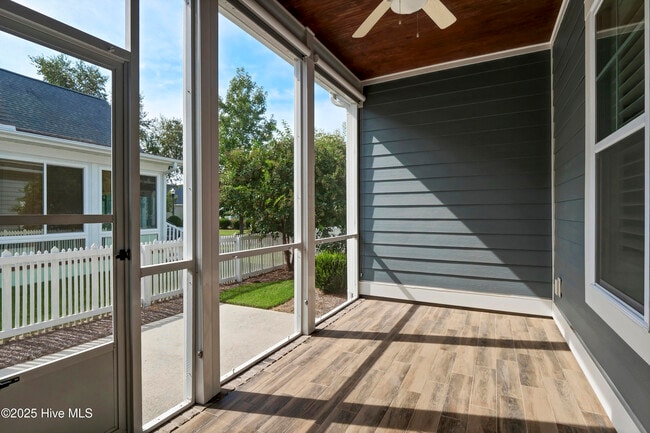 Building Photo - 2065 Shelmore Way