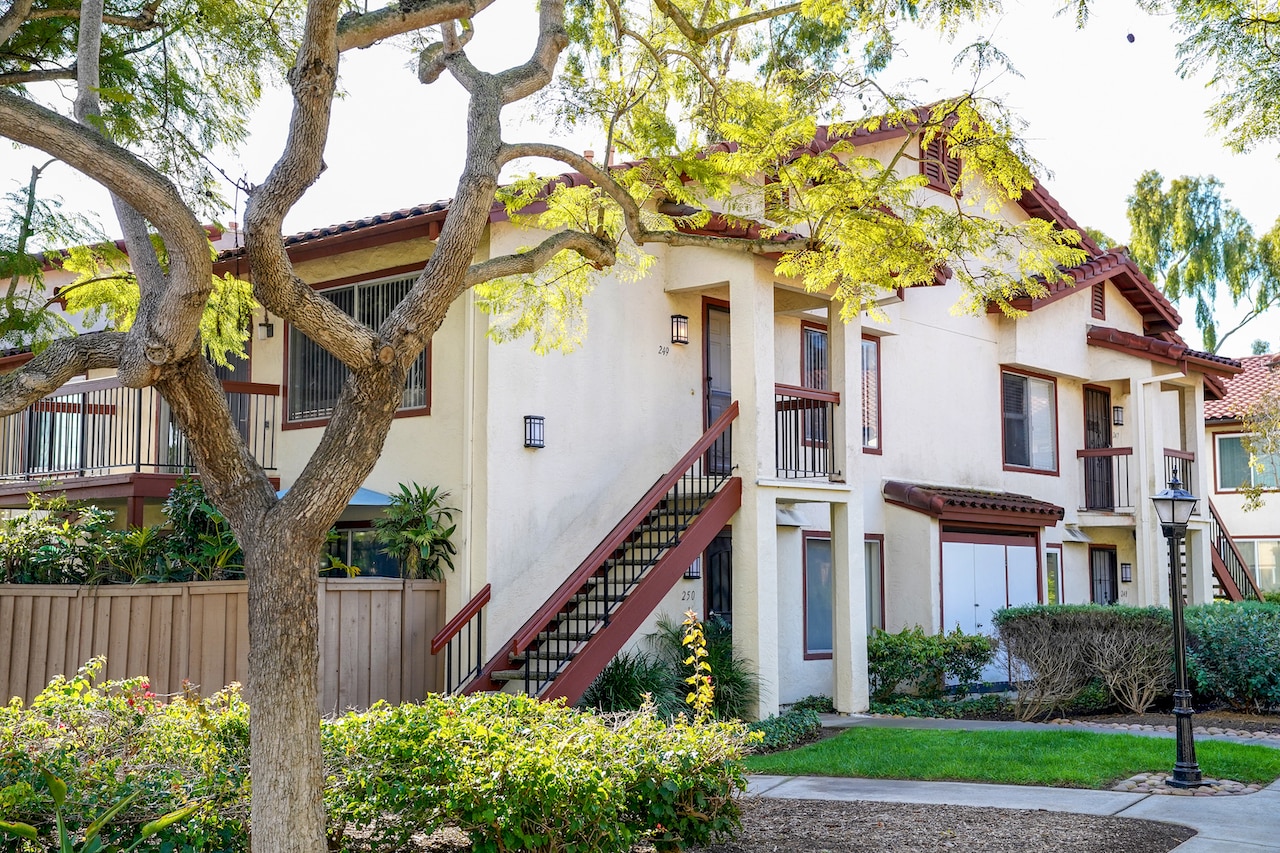 Building Photo - 4095 Rosenda Ct