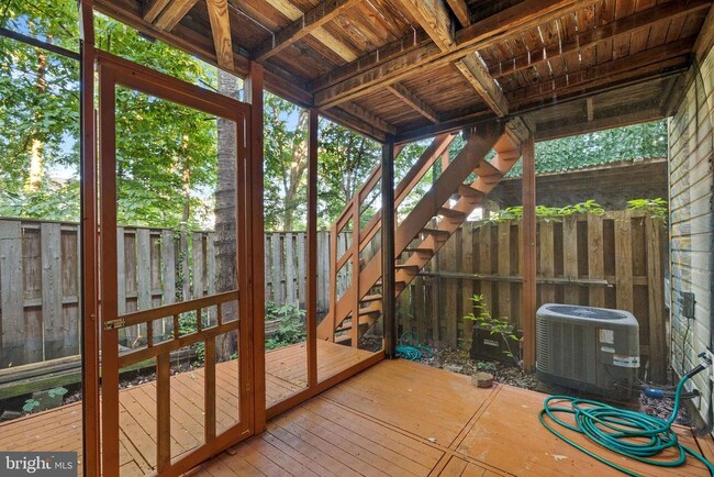 Building Photo - 22358 Mayfield Terrace