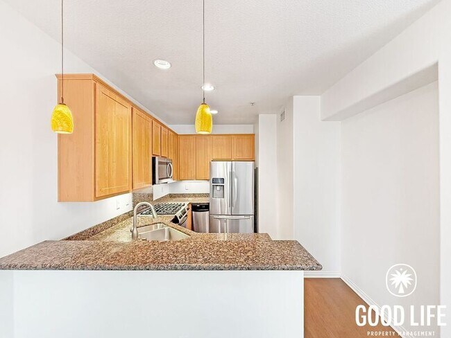 Building Photo - 12668 W Chapman Ave