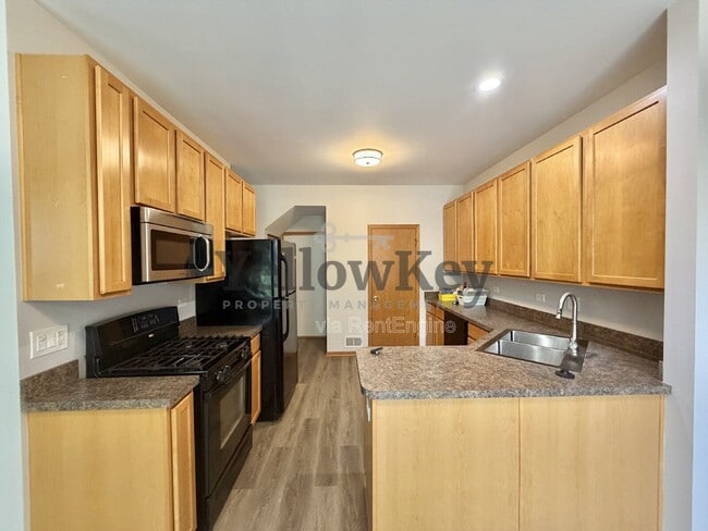 Building Photo - 4933 Courtland Cir