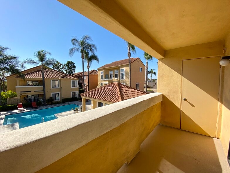 Building Photo - Portofino Apartments