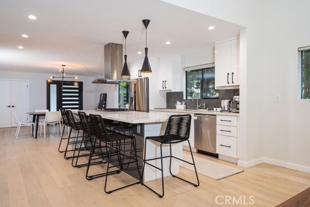 Building Photo - 288 St Albans Ave