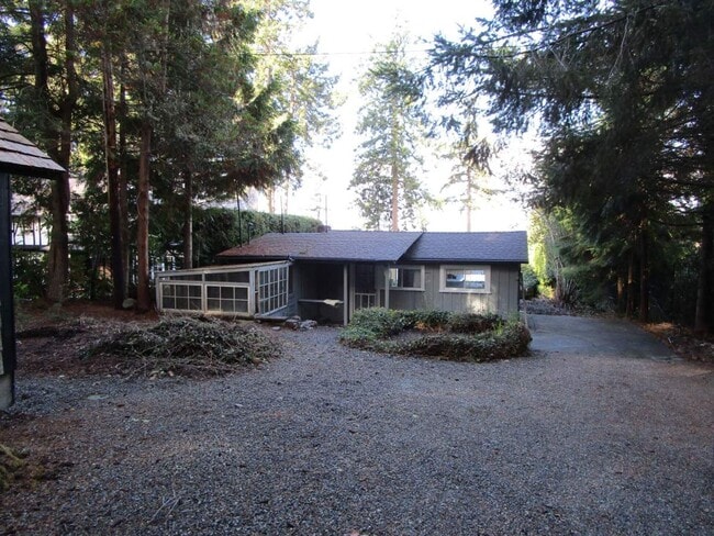 Building Photo - Waterfront Cottage in Gig Harbor