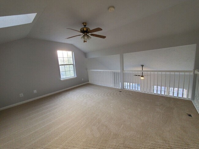 Building Photo - 211 Sterling Ct