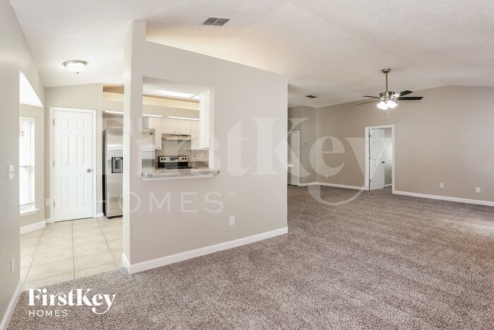 Building Photo - 4533 Cobblefield Cir E