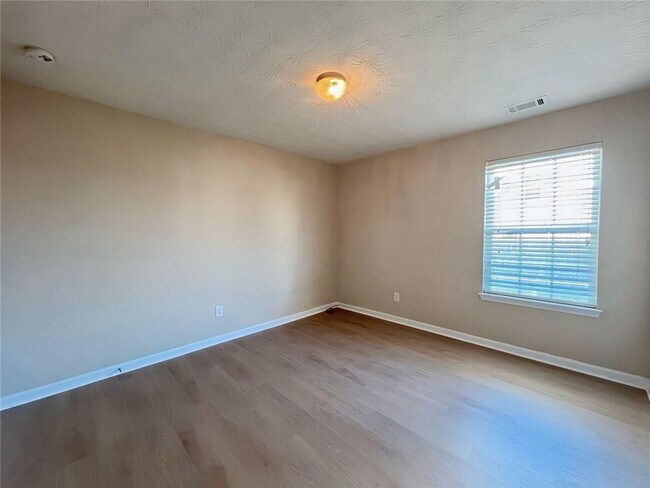 Building Photo - 2751 Spence Ct NE