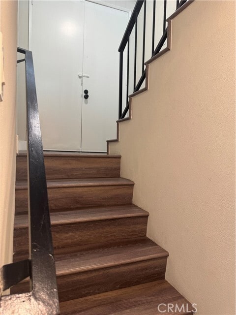 Building Photo - 758 S Garfield Ave