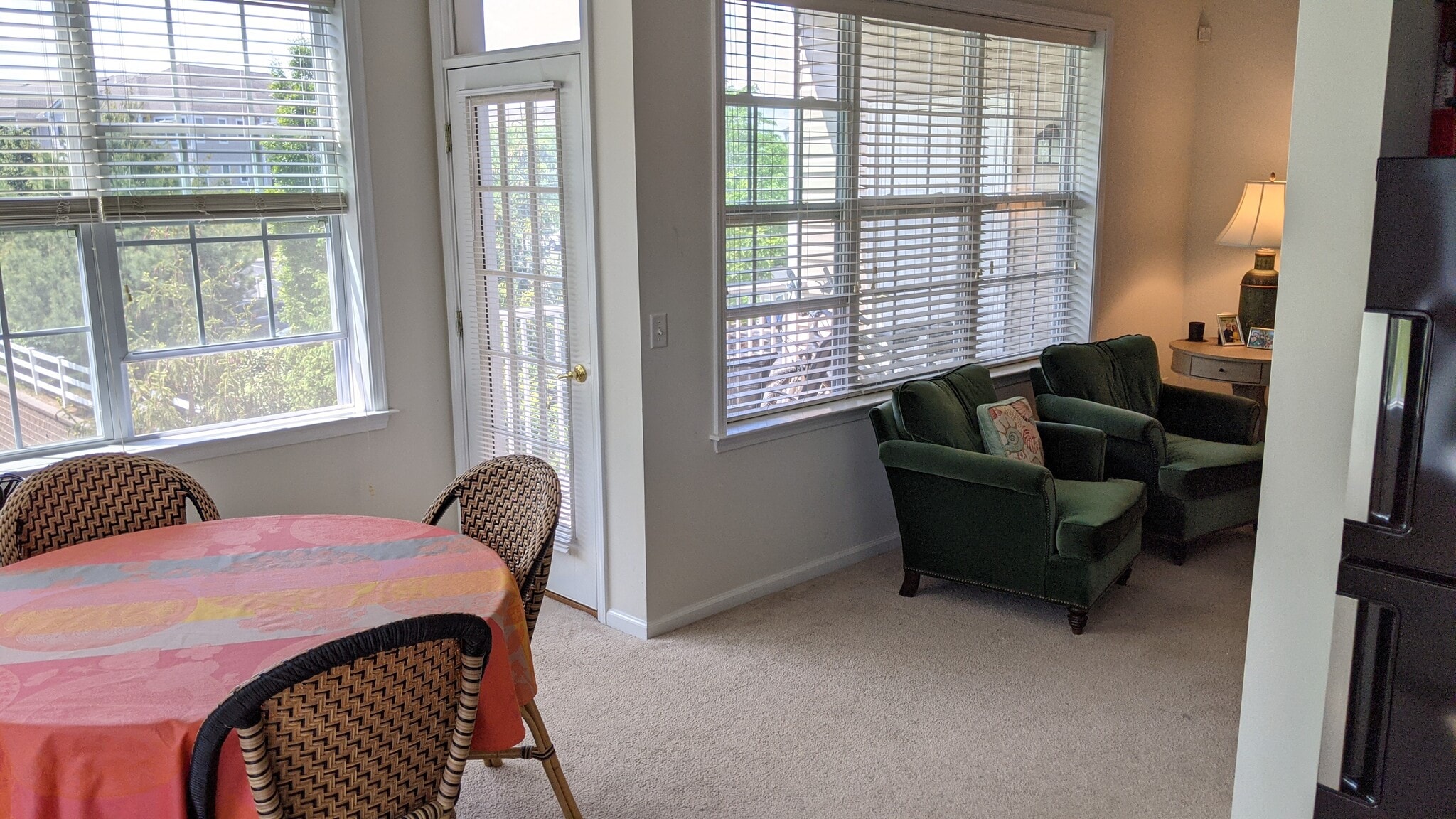 Building Photo - 627 Timberlake Dr