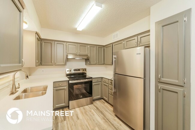 Building Photo - 3017 Iva Dr