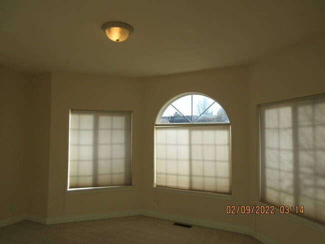 Building Photo - 2889 Rio Vista Dr