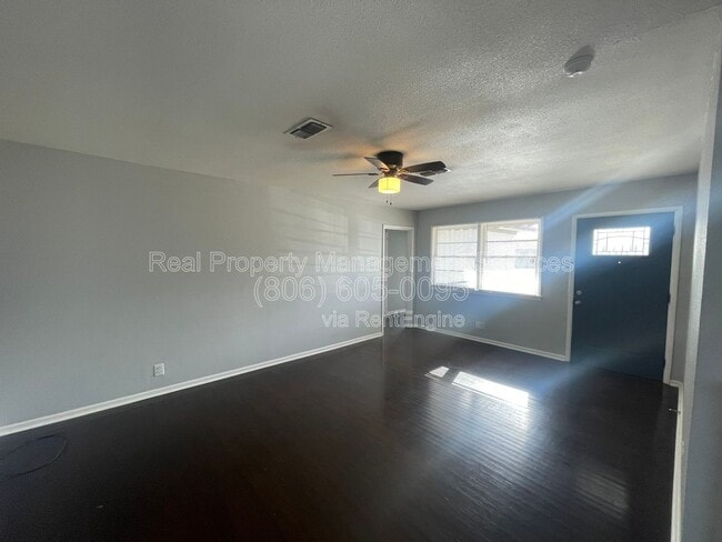 Building Photo - 3808 32nd St