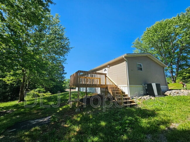 Building Photo - 1028 Catoosa Ln