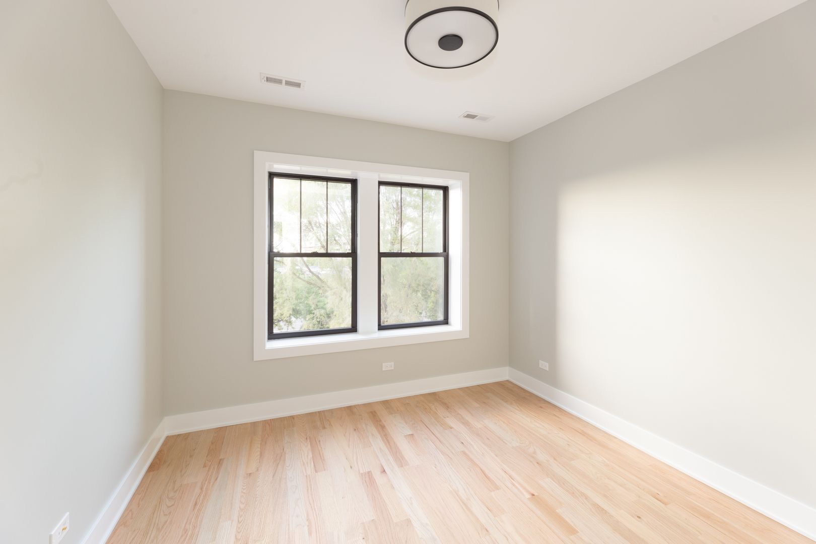 Building Photo - 2453 W Logan Blvd