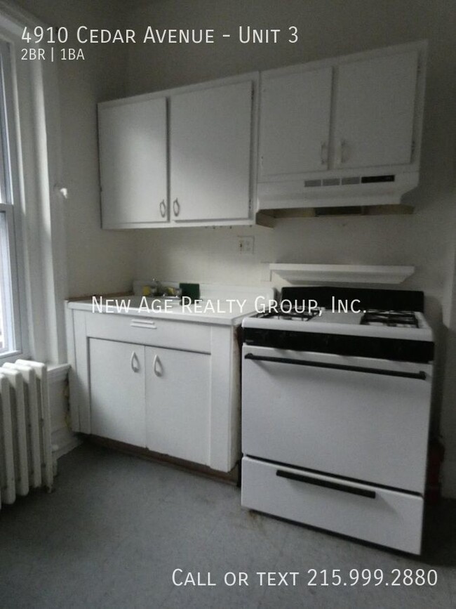 Building Photo - Charming 2 bedroom, 1 bathroom apartment l...