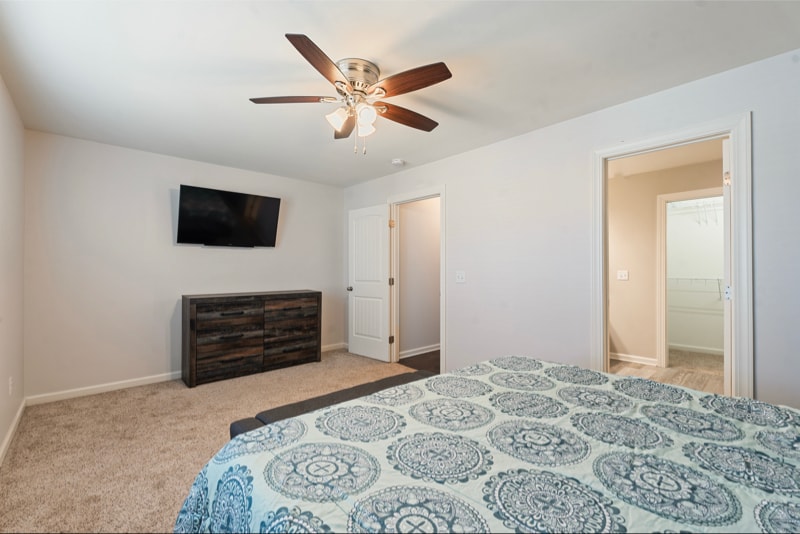 Building Photo - 705 Ellie Dr