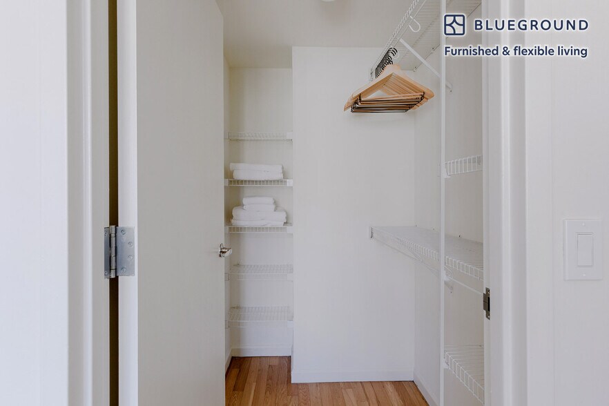 Building Photo - 4-75 48th Avenue-SI FL26-ID1612