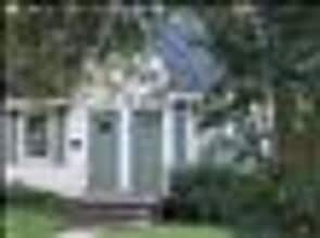 Building Photo - 222 Cook St